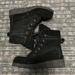 Bearpaw Krista boot